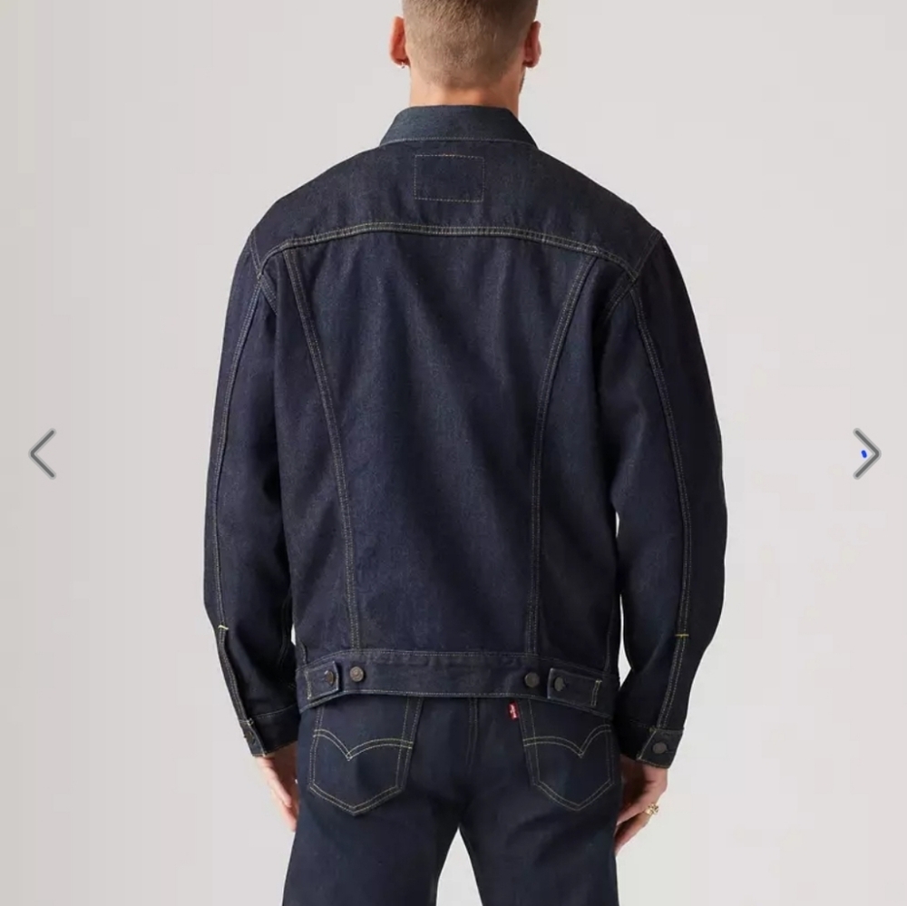 Levi's Men's 1990s Relaxed Fit Trucker  Dark Blue Denim Jacket - Picture 3 of 14